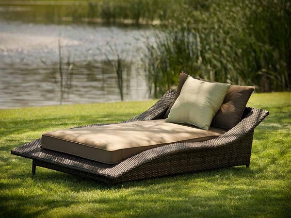 Divani, poltrone, chaise longue e sedie da giardino Divani, poltrone, chaise longue e sedie da giardino